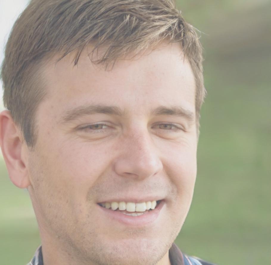 Dr. Marcus Weber, Senior Finanzanalyst